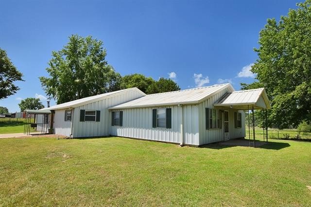Braggs, Oklahoma, 74423, United States, 3 Bedrooms Bedrooms, ,2 BathroomsBathrooms,Residential,For Sale,1981924