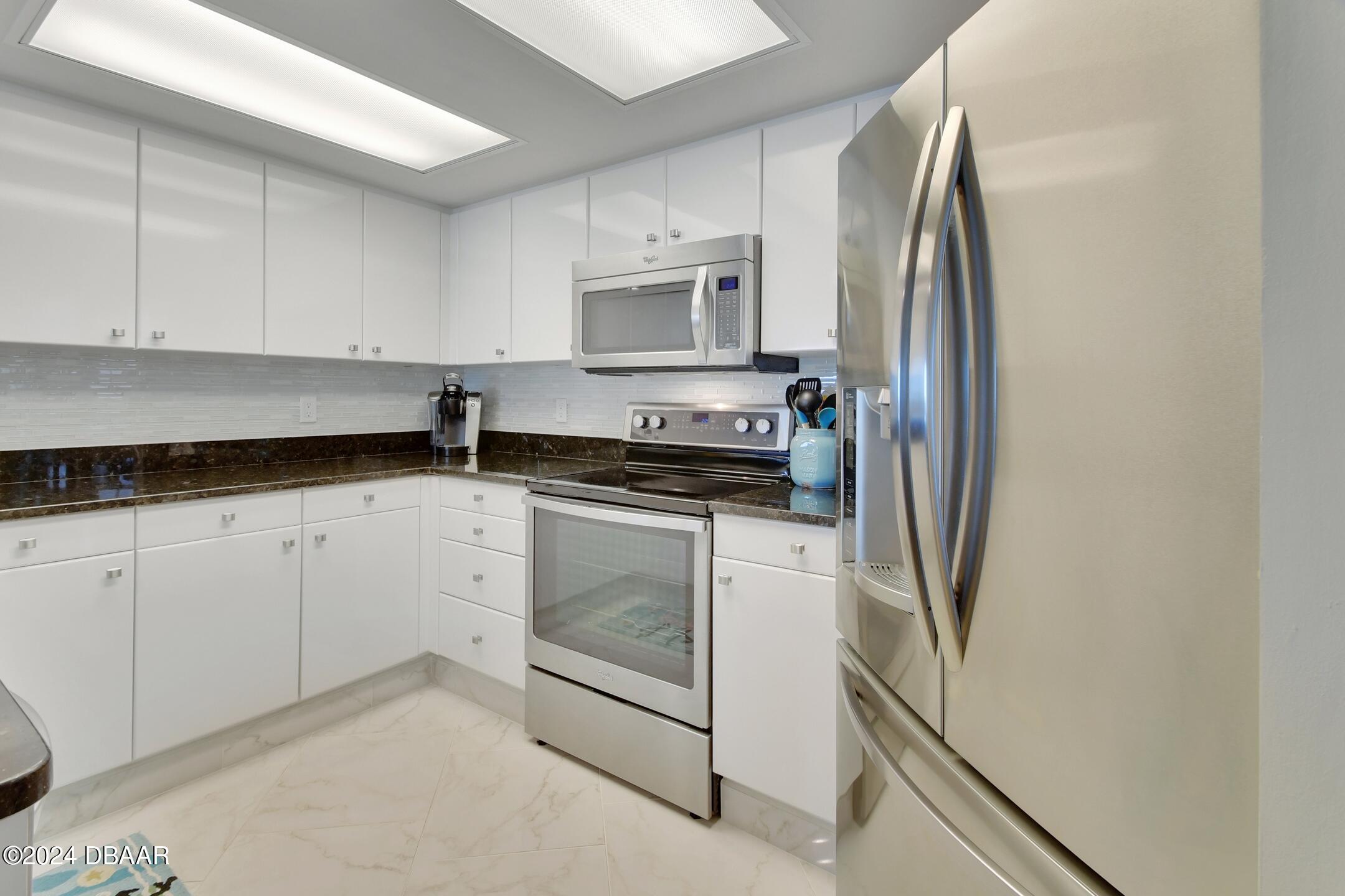 Daytona Beach Shores, Florida, 32118, United States, 2 Bedrooms Bedrooms, ,2 BathroomsBathrooms,Residential,For Sale,1924936