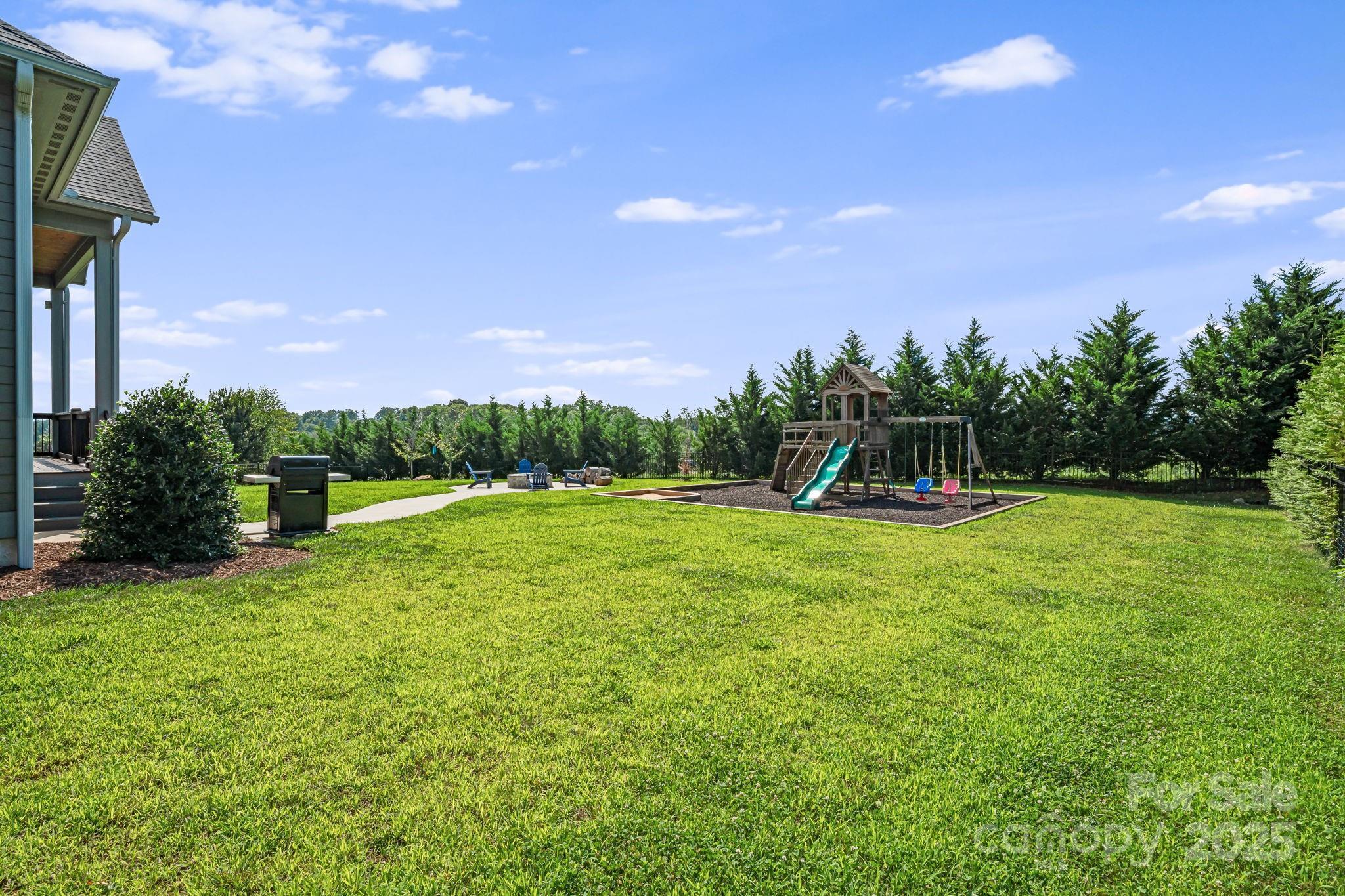 Mills River, North Carolina, 28759, United States, 3 Bedrooms Bedrooms, ,3 BathroomsBathrooms,Residential,For Sale,1992072