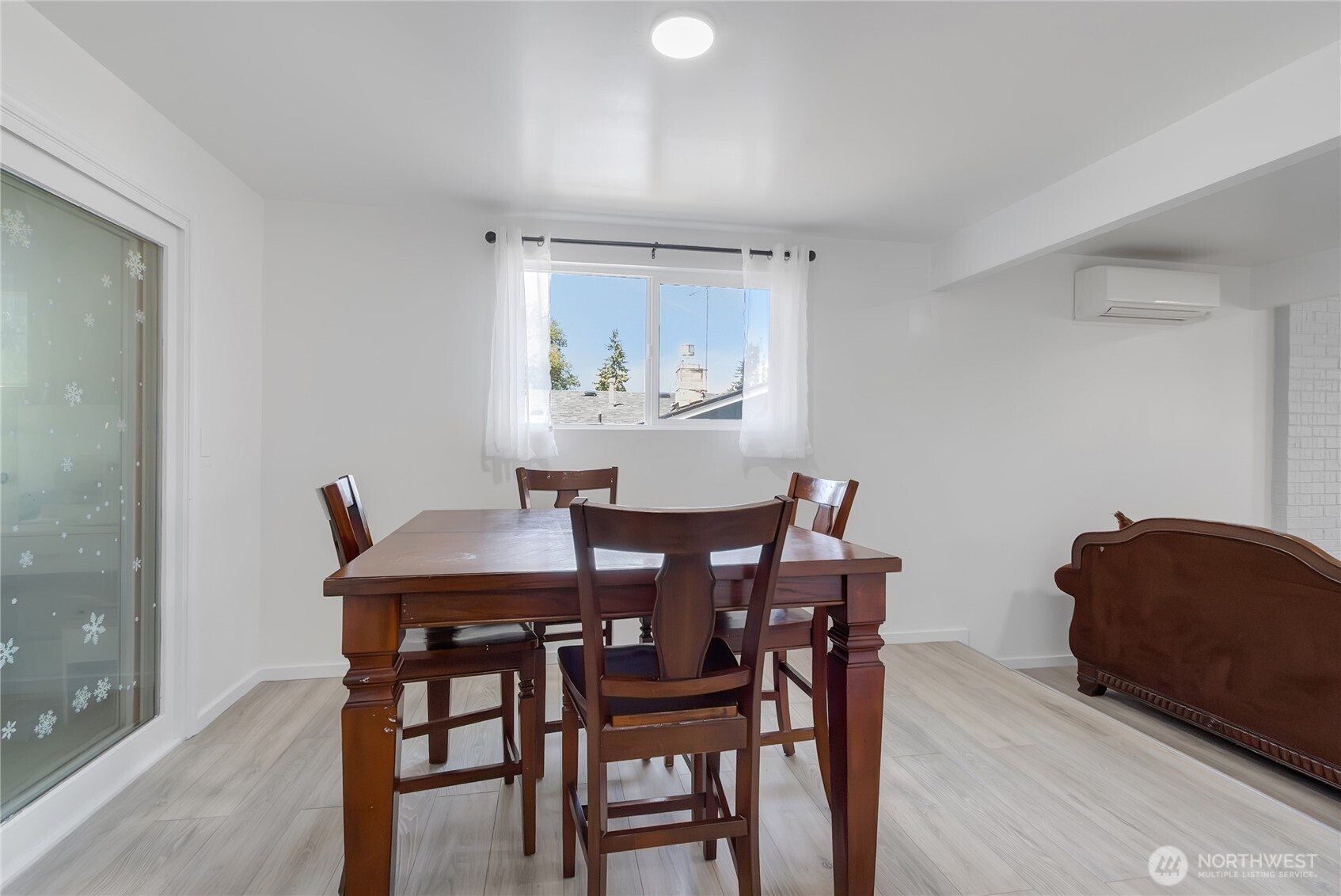 Tacoma, Washington, 98404, United States, 3 Bedrooms Bedrooms, ,1 BathroomBathrooms,Residential,For Sale,1881483