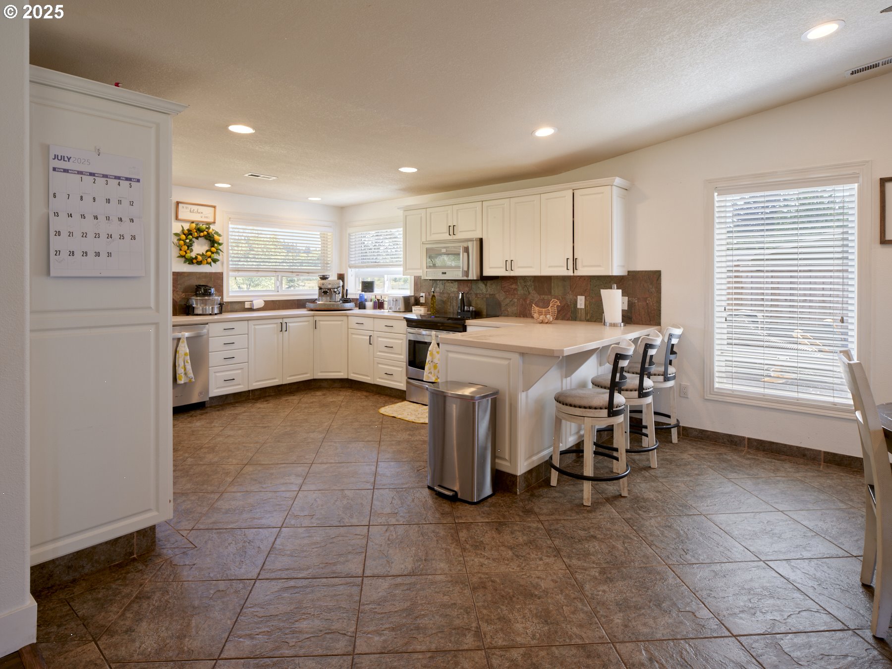 Brush Prairie, Washington, 98606, United States, 3 Bedrooms Bedrooms, ,3 BathroomsBathrooms,Residential,For Sale,1901339