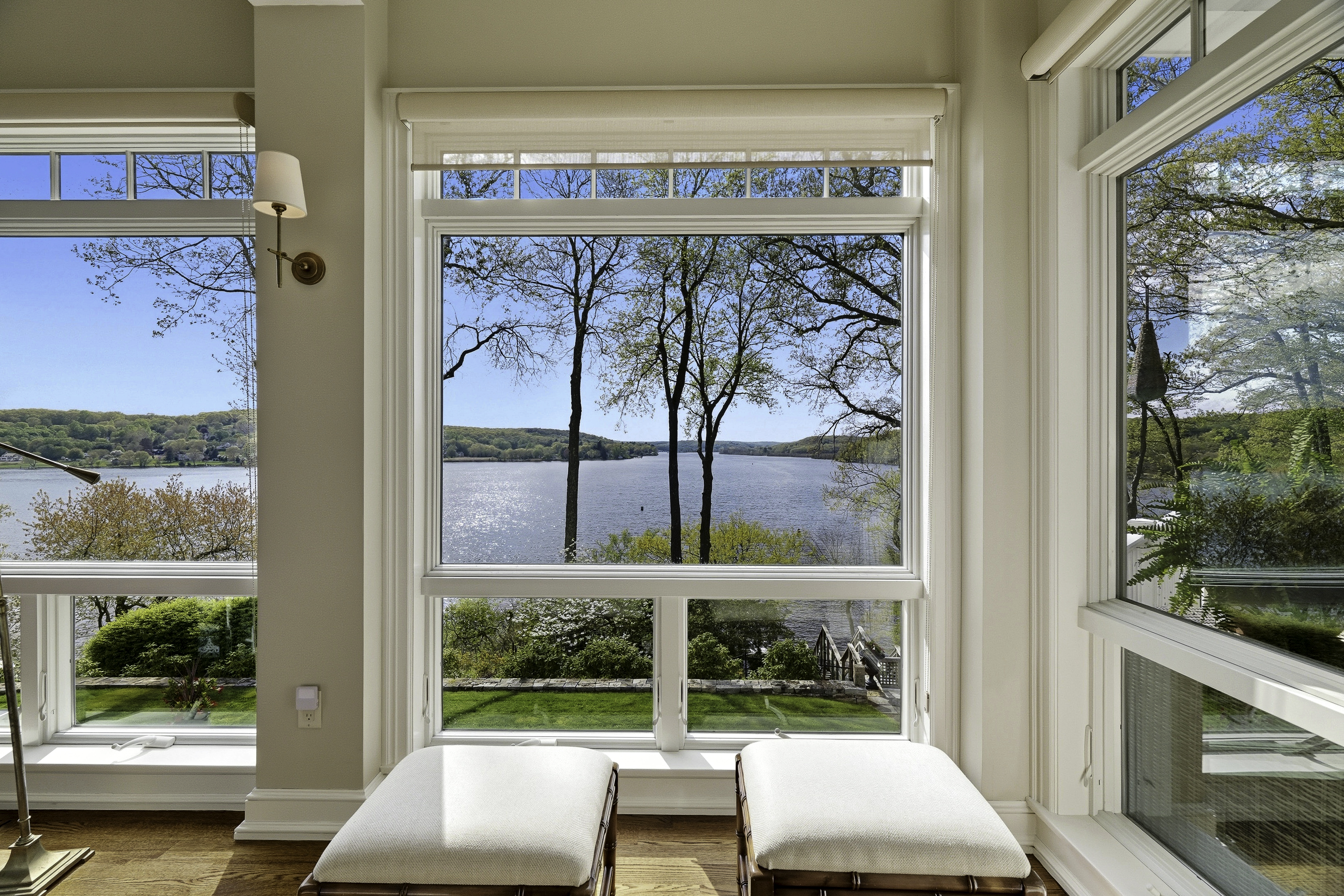  Extraordinary Waterfront Compound Offers Luxury Coastal Living - 物件實景