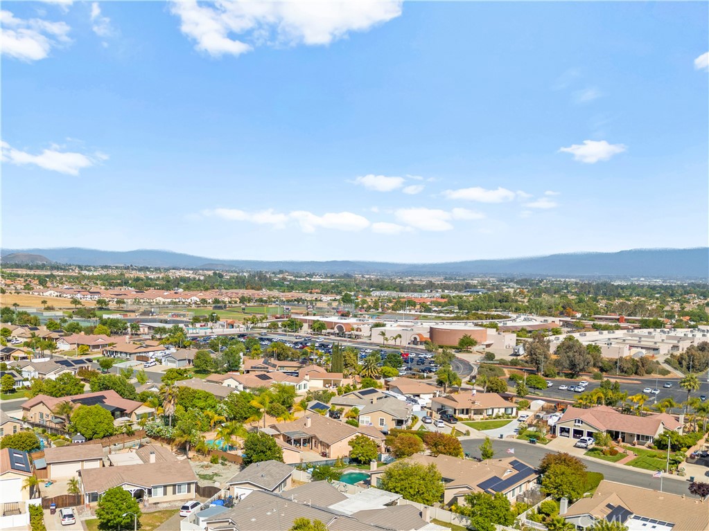 Murrieta, California, 92562, United States, 5 Bedrooms Bedrooms, ,3 BathroomsBathrooms,Residential,For Sale,1837849