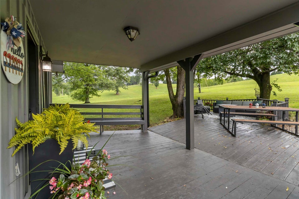 Somerset, Kentucky, 42503, United States, 4 Bedrooms Bedrooms, ,3 BathroomsBathrooms,Residential,For Sale,1938431