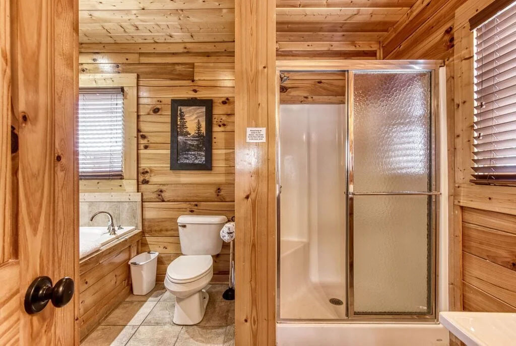 Sevierville, Tennessee, 37862, United States, 3 Bedrooms Bedrooms, ,3 BathroomsBathrooms,Residential,For Sale,1902970