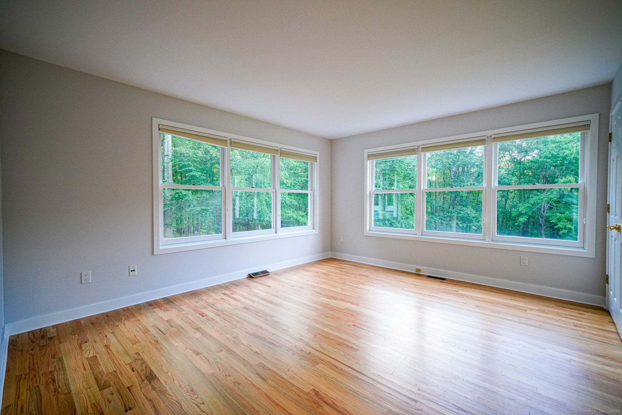 Glastonbury, Connecticut, 06033, United States, 5 Bedrooms Bedrooms, ,4 BathroomsBathrooms,Residential,For Sale,1902715