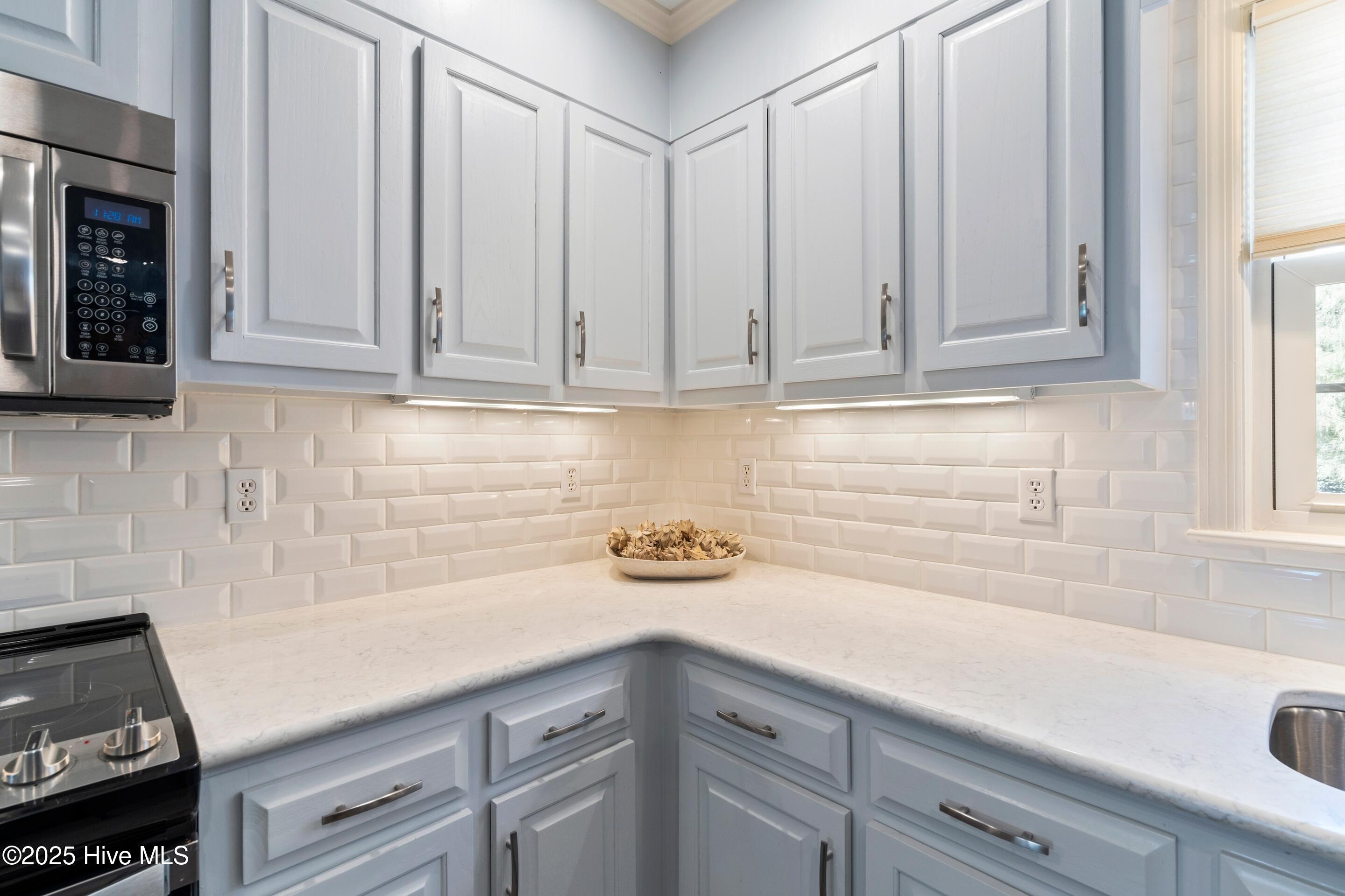 Wilmington, North Carolina, 28409, United States, 4 Bedrooms Bedrooms, ,3 BathroomsBathrooms,Residential,For Sale,1967637