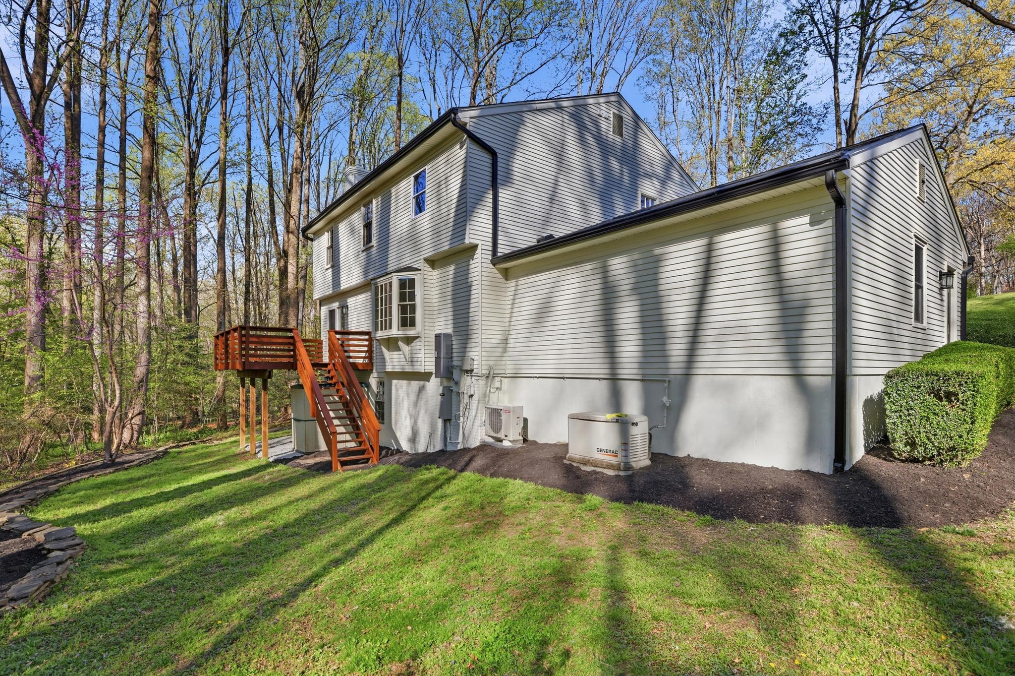  12136 Westwood Hills Drive, Herndon, VA, 20171 - 物件實景