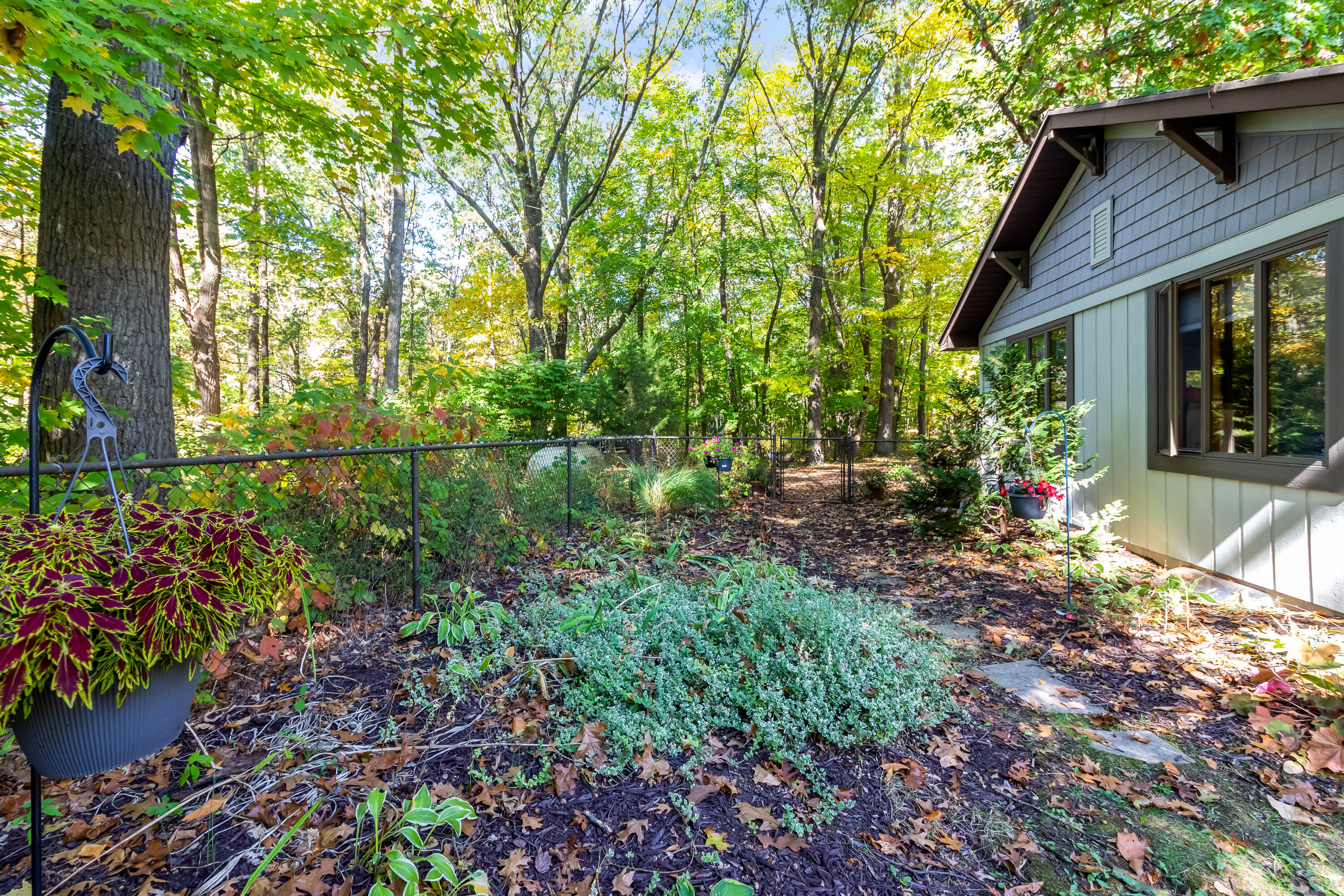 Fennville, Michigan, 49408, United States, 3 Bedrooms Bedrooms, ,3 BathroomsBathrooms,Residential,For Sale,1974475