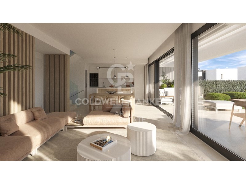 Estepona, Andalusia, ES, 3 Bedrooms Bedrooms, ,3 BathroomsBathrooms,Residential,For Sale,1746787