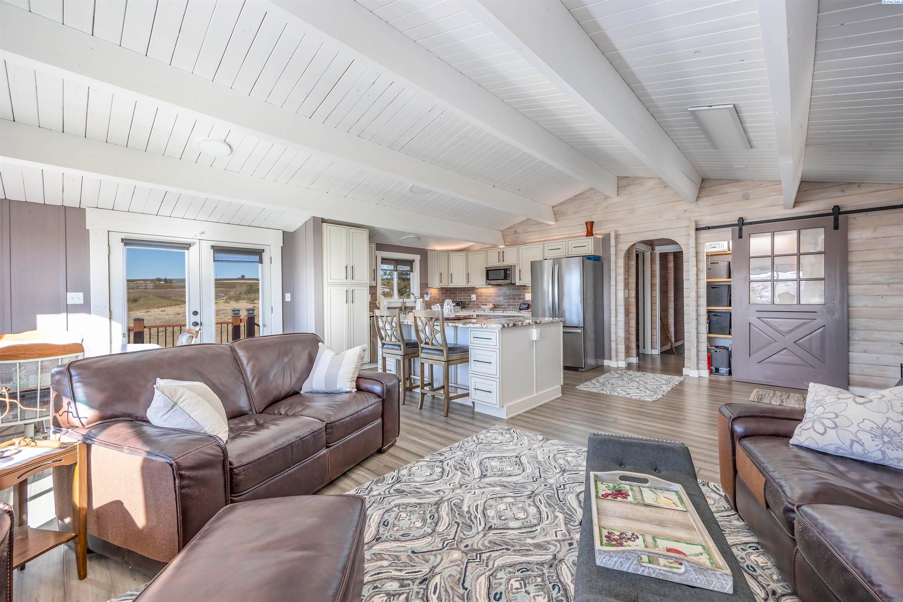 Benton City, Washington, 99320, United States, 3 Bedrooms Bedrooms, ,2 BathroomsBathrooms,Residential,For Sale,1992566