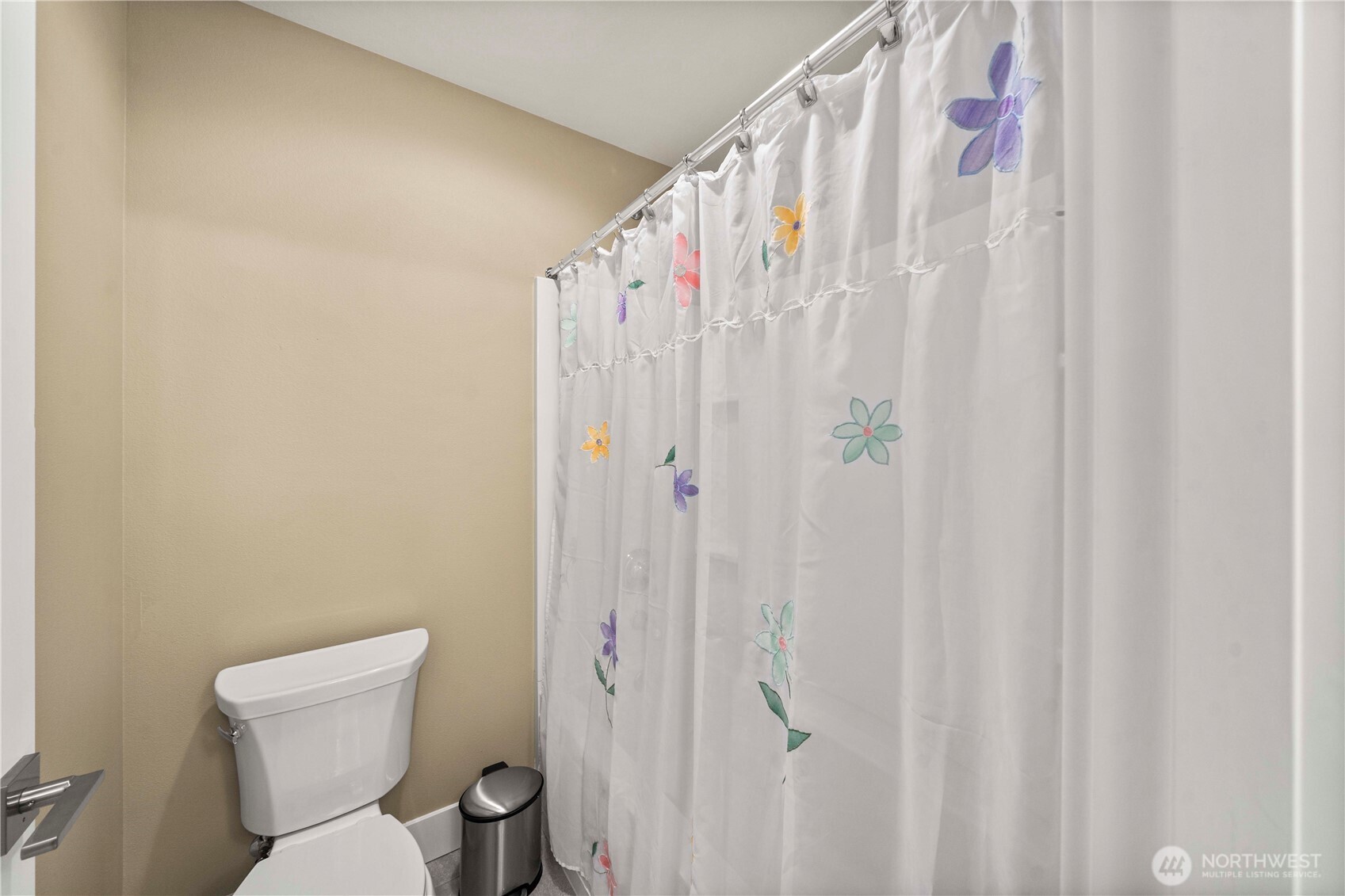 Bothell, Washington, 98011, United States, 4 Bedrooms Bedrooms, ,3 BathroomsBathrooms,Residential,For Sale,1992873