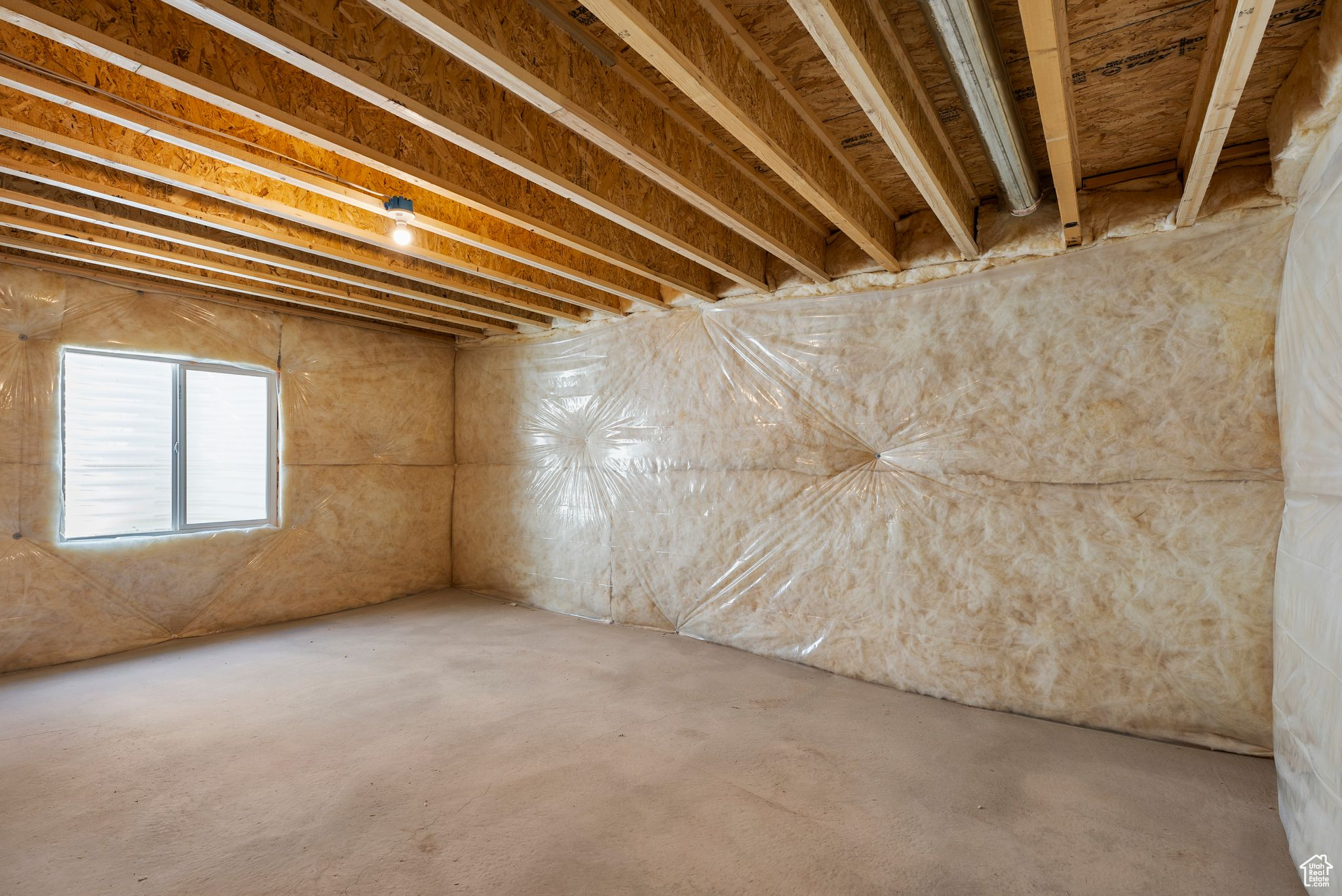 South Jordan, Utah, 84009, United States, 2 Bedrooms Bedrooms, ,3 BathroomsBathrooms,Residential,For Sale,1903673