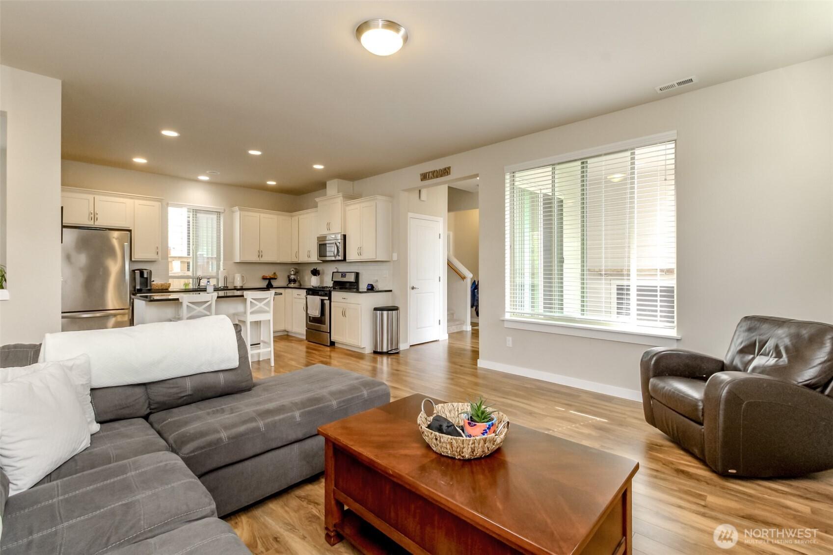 OLYMPIA, Washington, 98502, United States, 3 Bedrooms Bedrooms, ,3 BathroomsBathrooms,Residential,For Sale,1874545