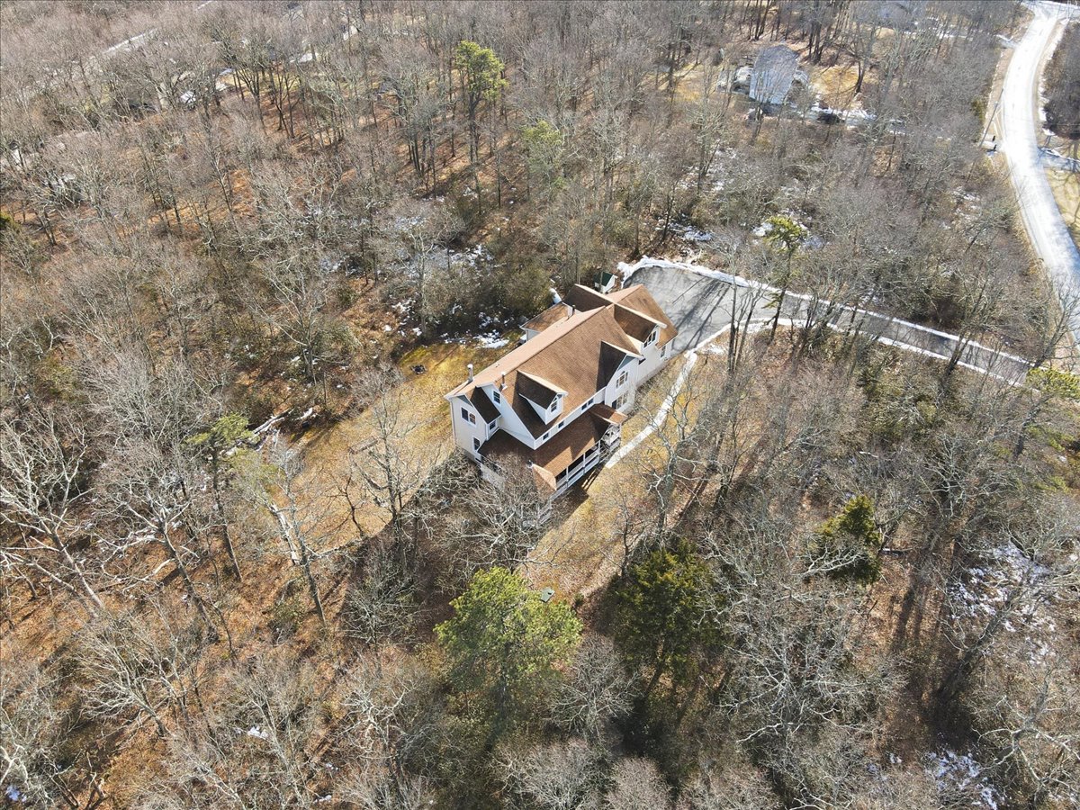 Milford, Pennsylvania, 18337, United States, 4 Bedrooms Bedrooms, ,3 BathroomsBathrooms,Residential,For Sale,2013781