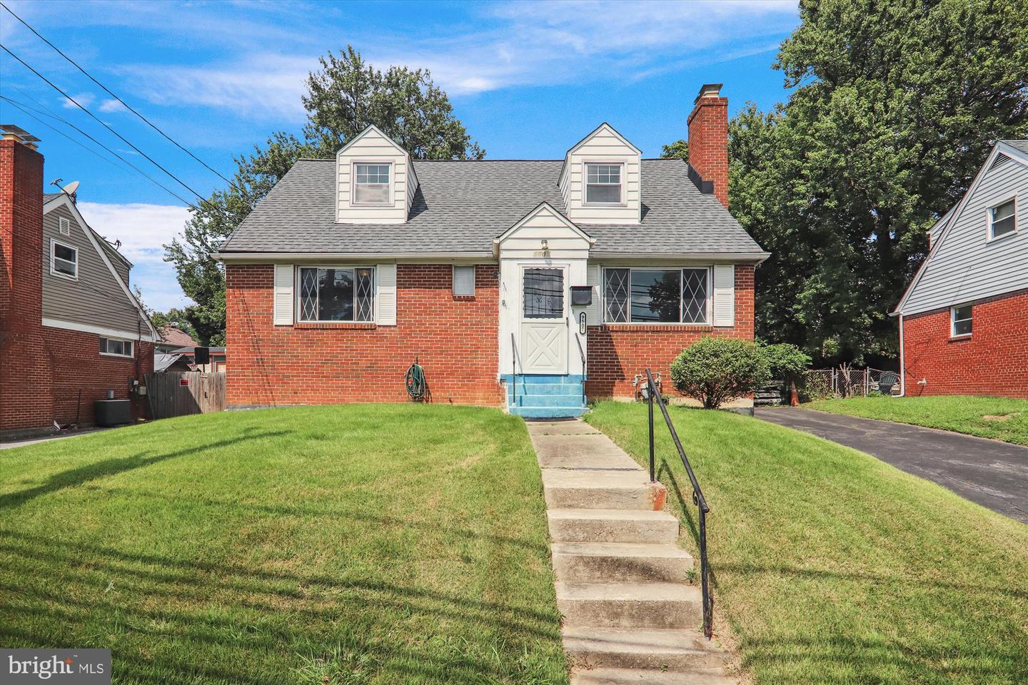 Silver Spring, Maryland, 20903, United States, 4 Bedrooms Bedrooms, ,2 BathroomsBathrooms,Residential,For Sale,1919736