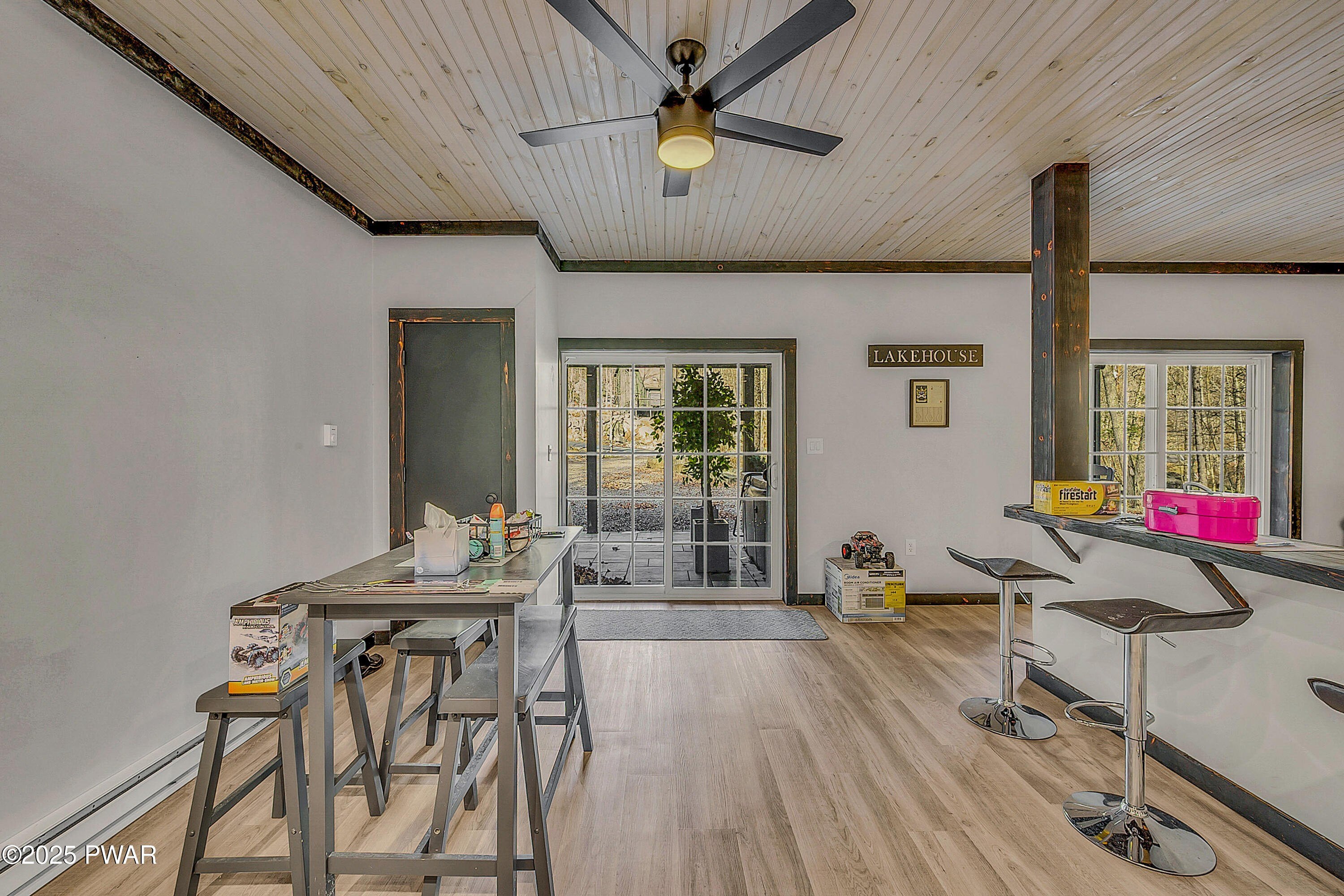 Lake Ariel, Pennsylvania, 18436, United States, 4 Bedrooms Bedrooms, ,4 BathroomsBathrooms,Residential,For Sale,1998731