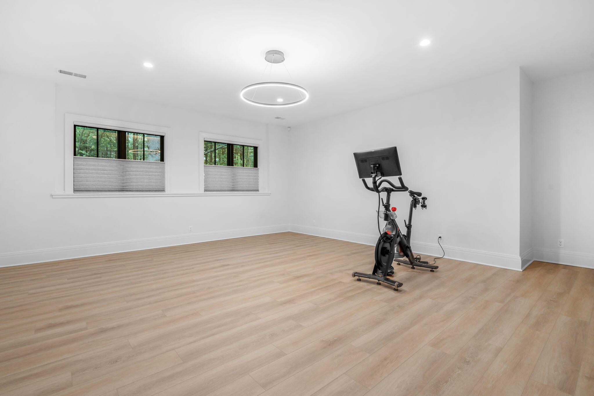 Saugatuck, Michigan, 49453, United States, 6 Bedrooms Bedrooms, ,6 BathroomsBathrooms,Residential,For Sale,1974414