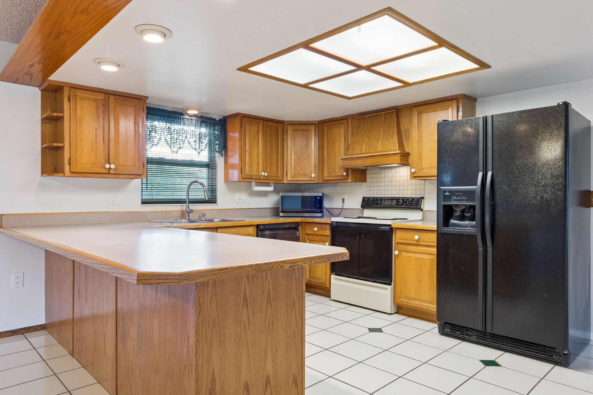 Belle Isle, Florida, 32812, United States, 4 Bedrooms Bedrooms, ,2 BathroomsBathrooms,Residential,For Sale,2048801