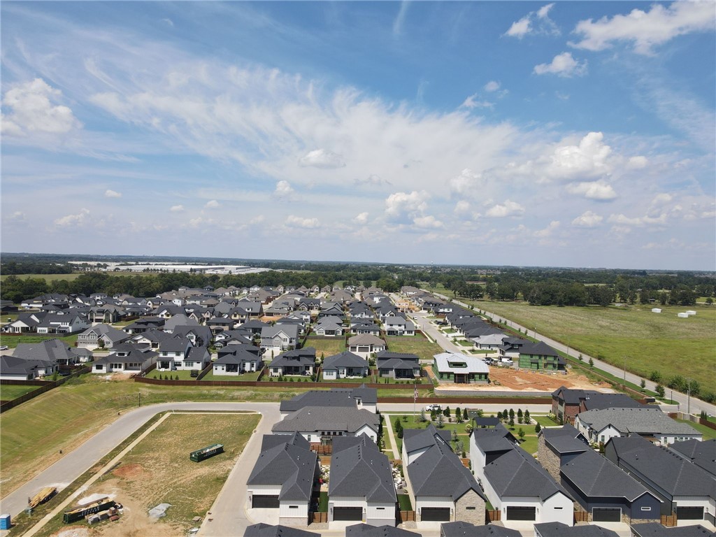 Bentonville, Arkansas, 72713, United States, 2 Bedrooms Bedrooms, ,3 BathroomsBathrooms,Residential,For Sale,1941714