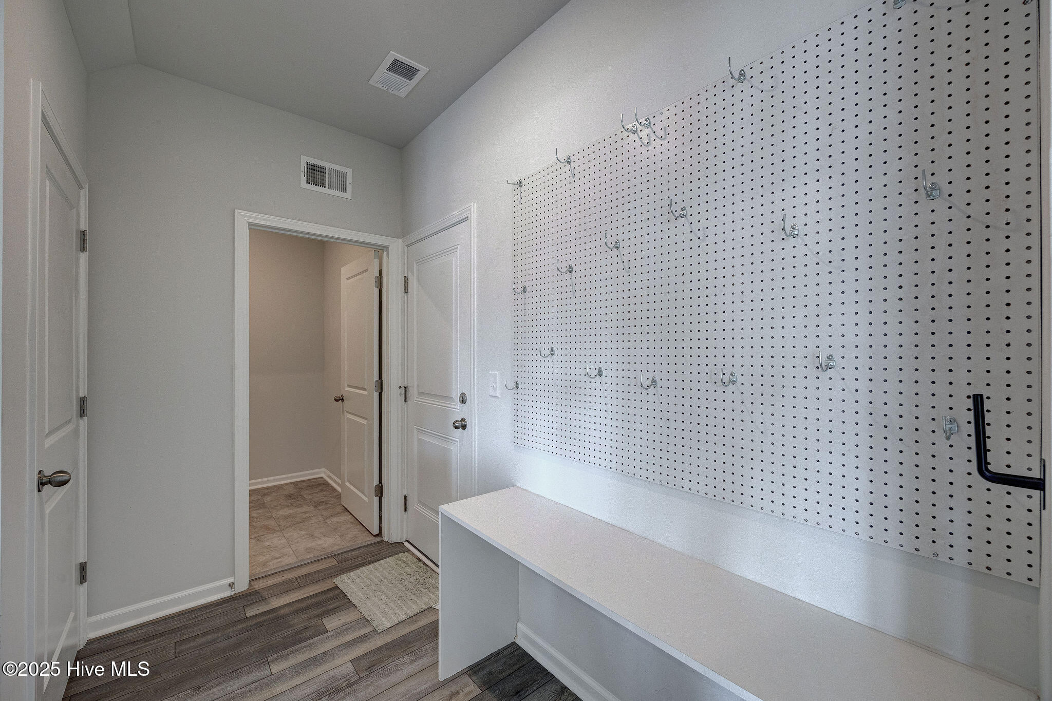 Wilmington, North Carolina, 28412, United States, 4 Bedrooms Bedrooms, ,3 BathroomsBathrooms,Residential,For Sale,1956827