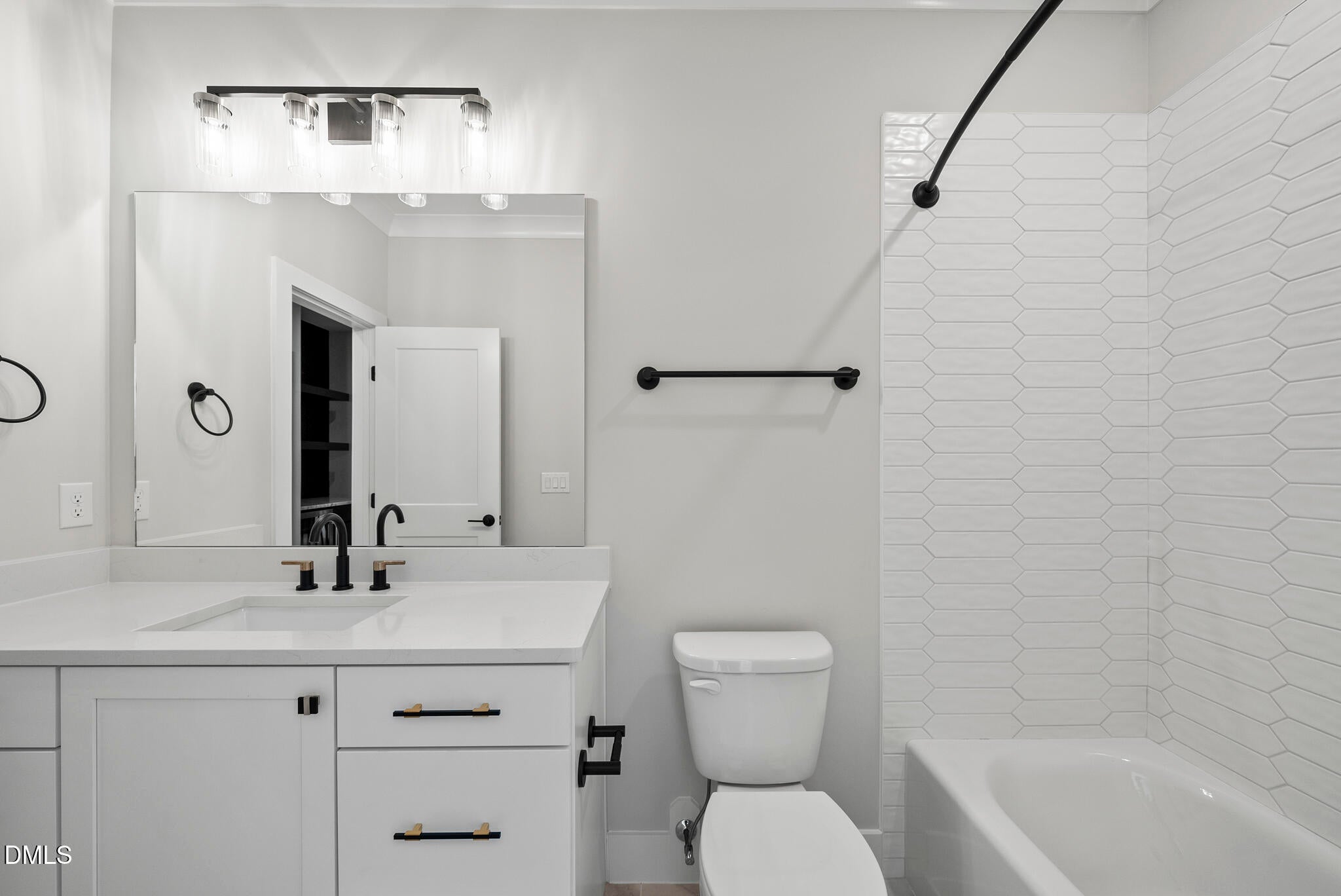 Raleigh, North Carolina, 27613, United States, 4 Bedrooms Bedrooms, ,5 BathroomsBathrooms,Residential,For Sale,1989264