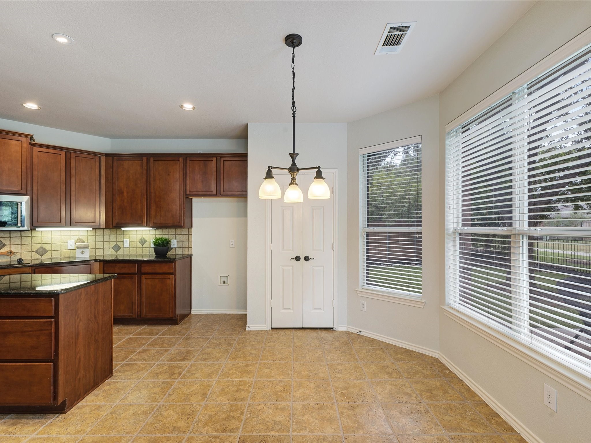 Frisco, Texas, 75033, United States, 4 Bedrooms Bedrooms, ,3 BathroomsBathrooms,Residential,For Sale,1838095