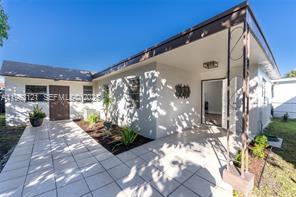 21st St, Miami, FL 33145