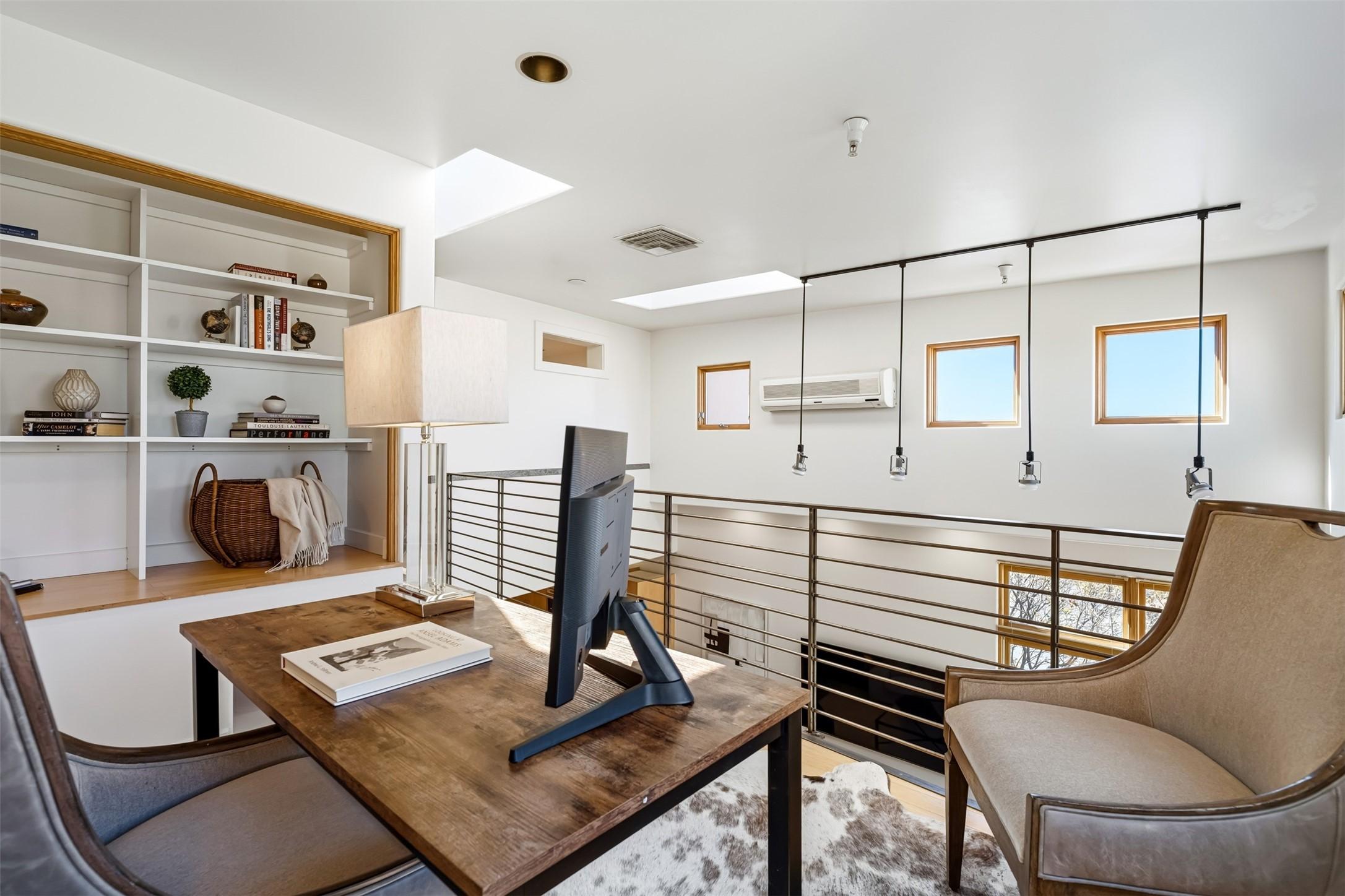 Santa Fe, New Mexico, 87505, United States, 2 Bedrooms Bedrooms, ,2 BathroomsBathrooms,Residential,For Sale,1994705