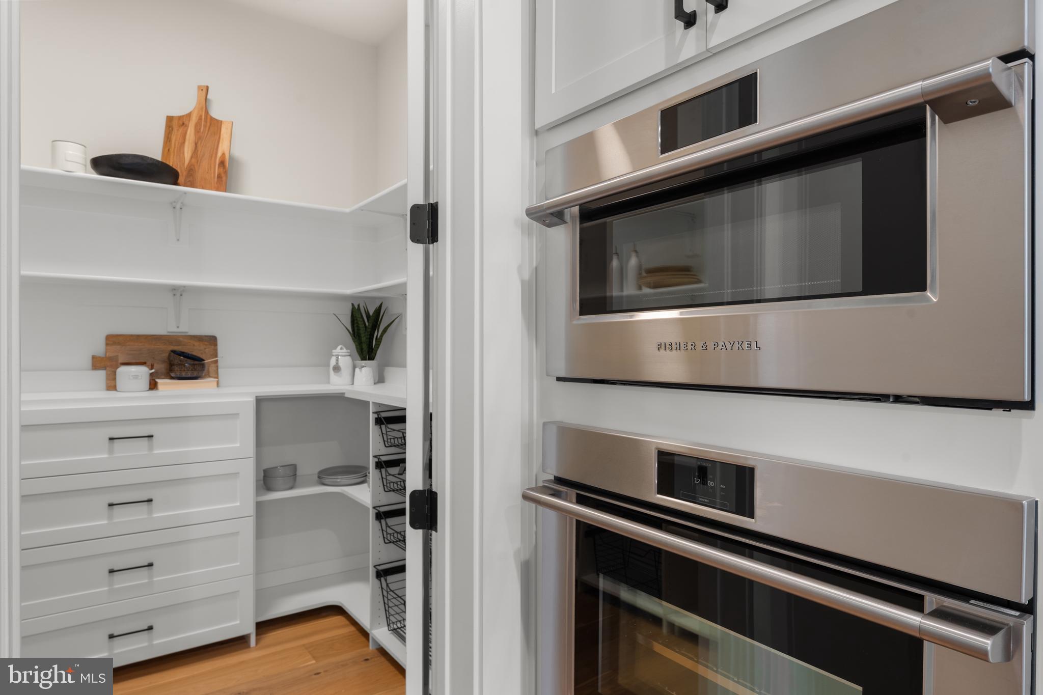 Broad Run, Virginia, 20137, United States, 6 Bedrooms Bedrooms, ,6 BathroomsBathrooms,Residential,For Sale,1977753