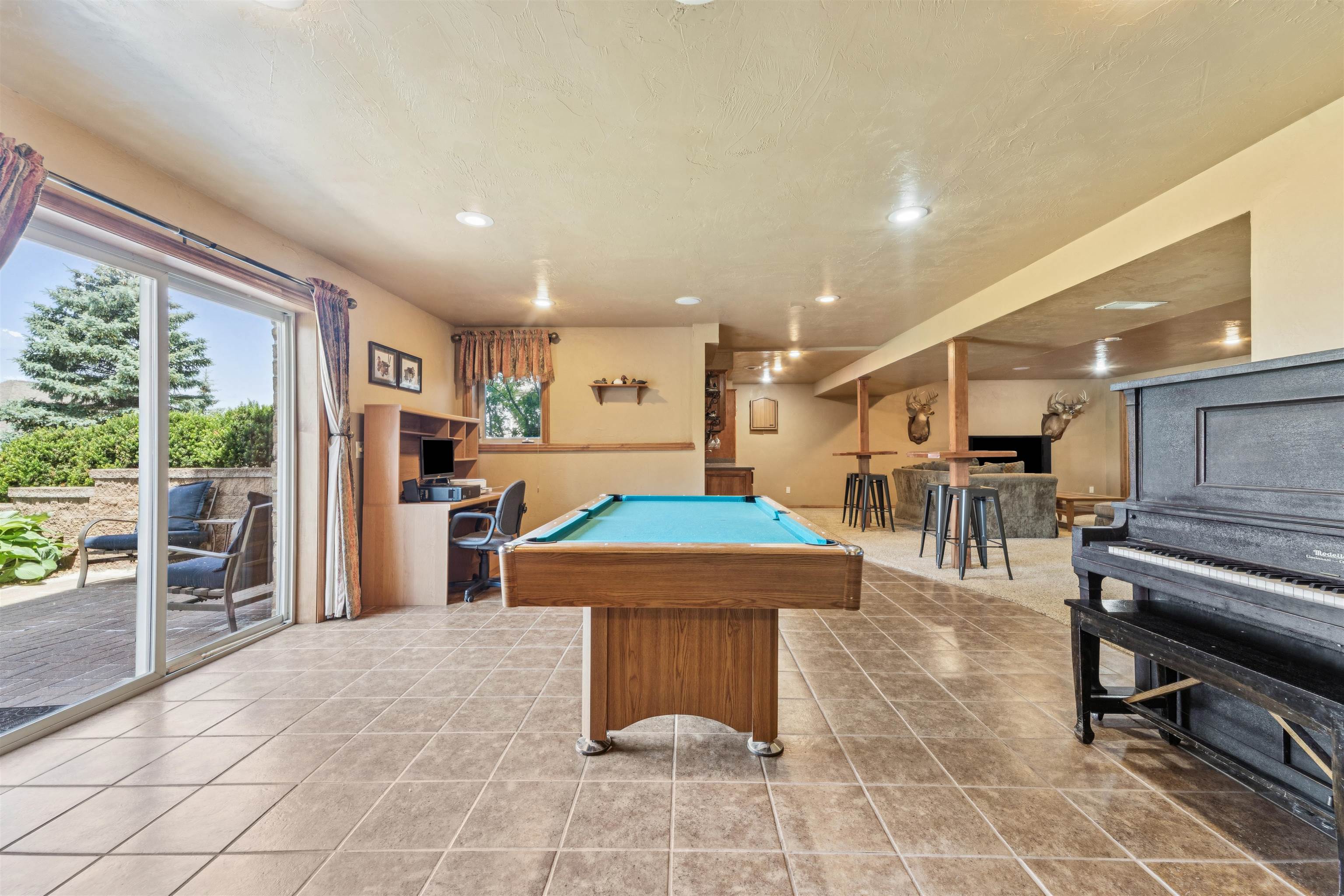 GREEN BAY, Wisconsin, 54311, United States, 4 Bedrooms Bedrooms, ,4 BathroomsBathrooms,Residential,For Sale,1911025