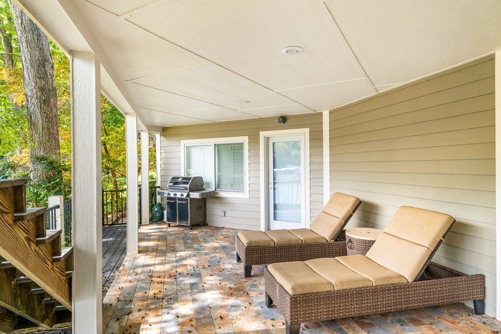 Hiawassee, Georgia, 30546, United States, 3 Bedrooms Bedrooms, ,4 BathroomsBathrooms,Residential,For Sale,1978454