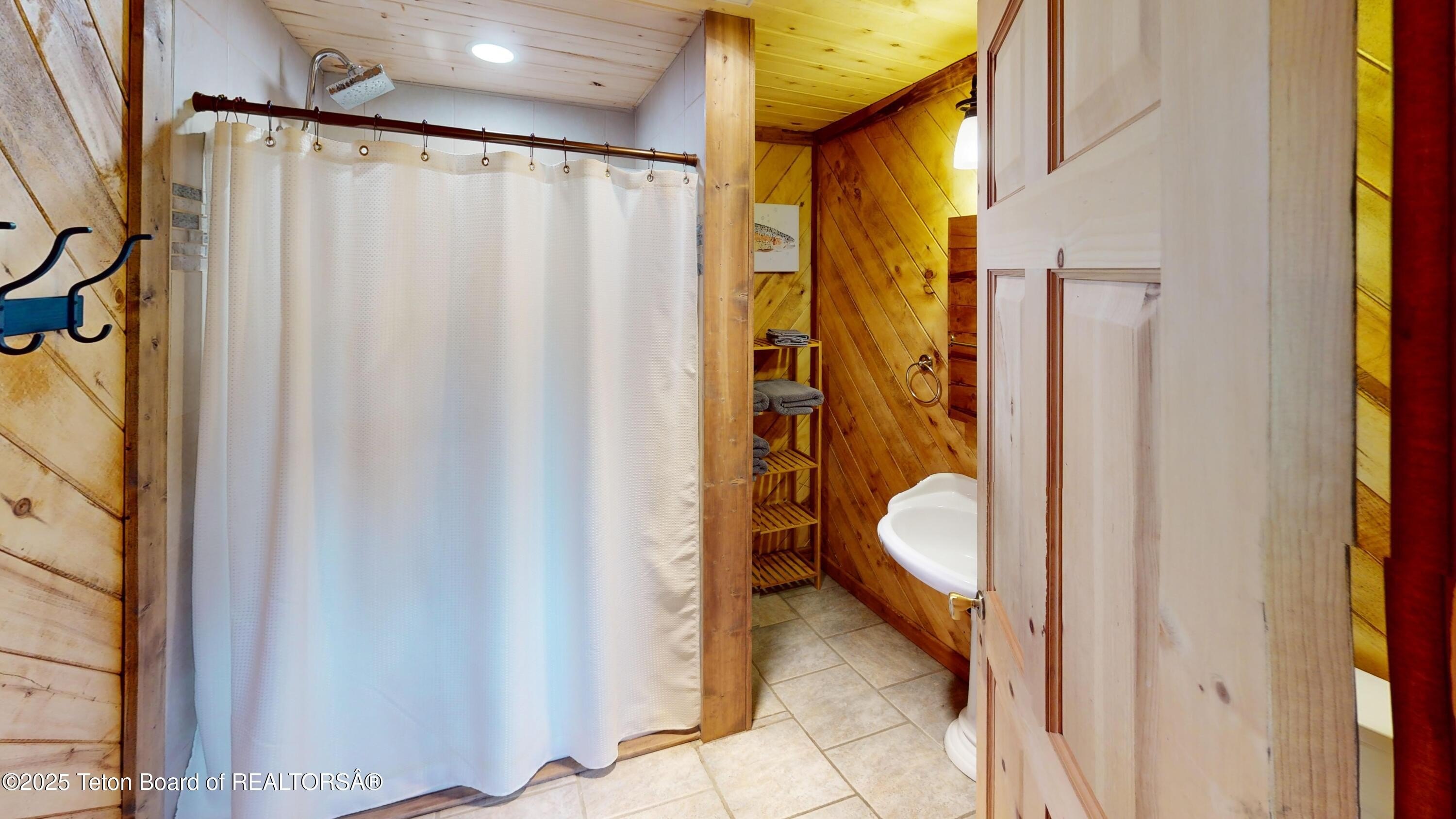 Felt, Idaho, 83424, United States, 4 Bedrooms Bedrooms, ,3 BathroomsBathrooms,Residential,For Sale,1974007