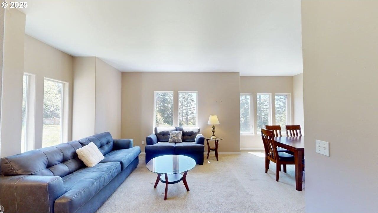 Gold Beach, Oregon, 97444, United States, 6 Bedrooms Bedrooms, ,4 BathroomsBathrooms,Residential,For Sale,1982299