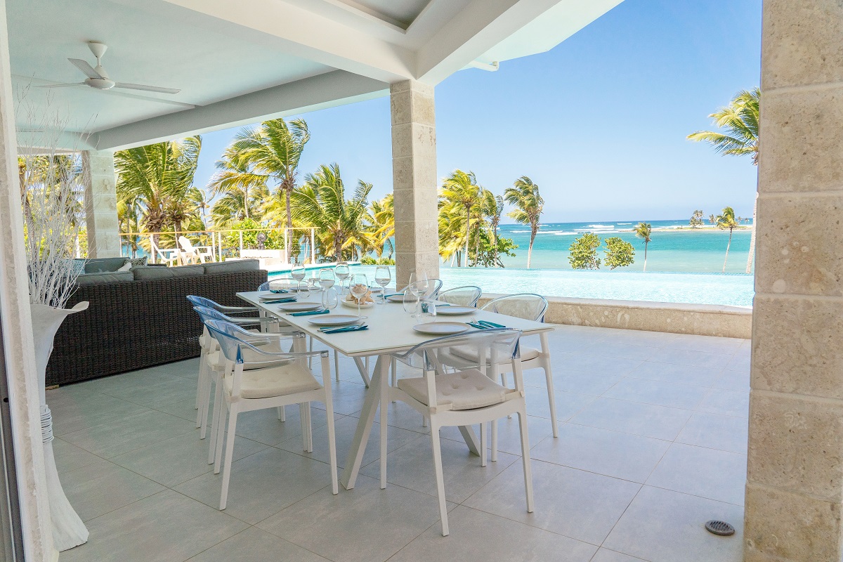 NEW PRICE Captivating 4-Bedroom Ocean front Samana, Samana, DO, 4 Bedrooms Bedrooms, ,4 BathroomsBathrooms,Residential,For Sale,NEW PRICE Captivating 4-Bedroom Ocean front Samana,1080456