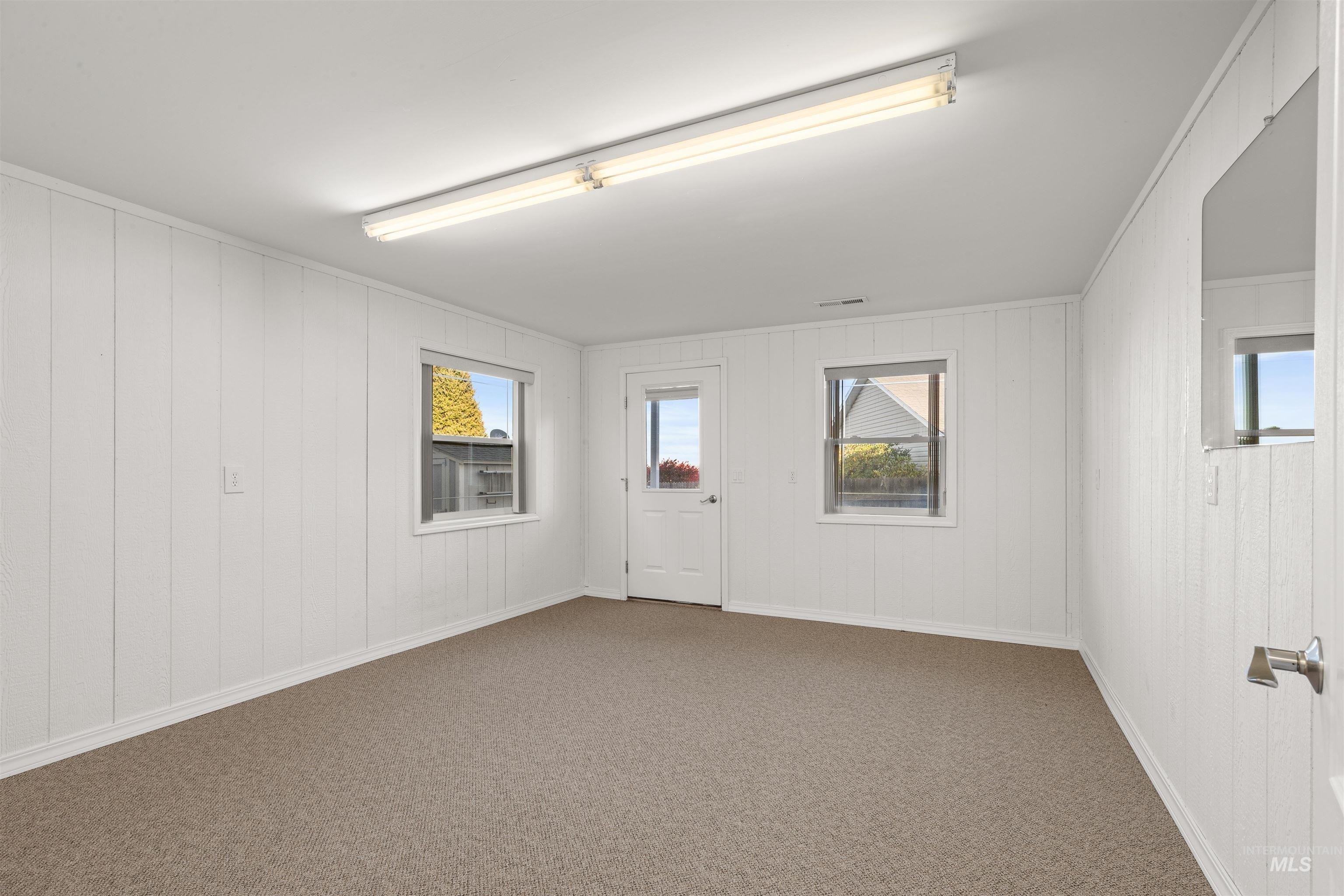 Lewiston, Idaho, 83501, United States, 5 Bedrooms Bedrooms, ,3 BathroomsBathrooms,Residential,For Sale,1873499