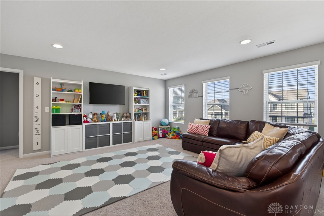 Washington Twp, Ohio, 45458, United States, 4 Bedrooms Bedrooms, ,3 BathroomsBathrooms,Residential,For Sale,2000443