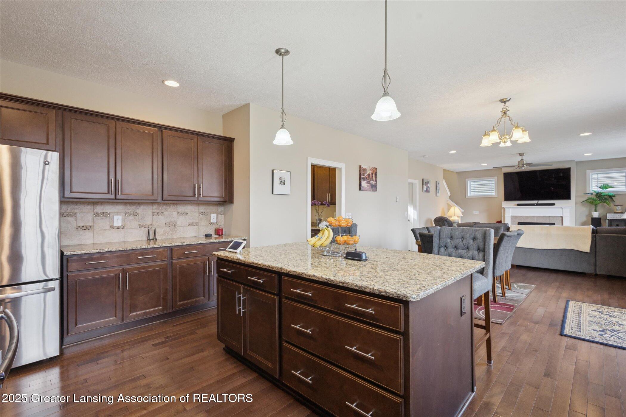 Okemos, Michigan, 48864, United States, 4 Bedrooms Bedrooms, ,4 BathroomsBathrooms,Residential,For Sale,1992112