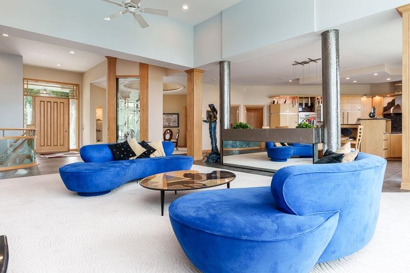 Machesney Park, Illinois, 61115, United States, 4 Bedrooms Bedrooms, ,5 BathroomsBathrooms,Residential,For Sale,2049063