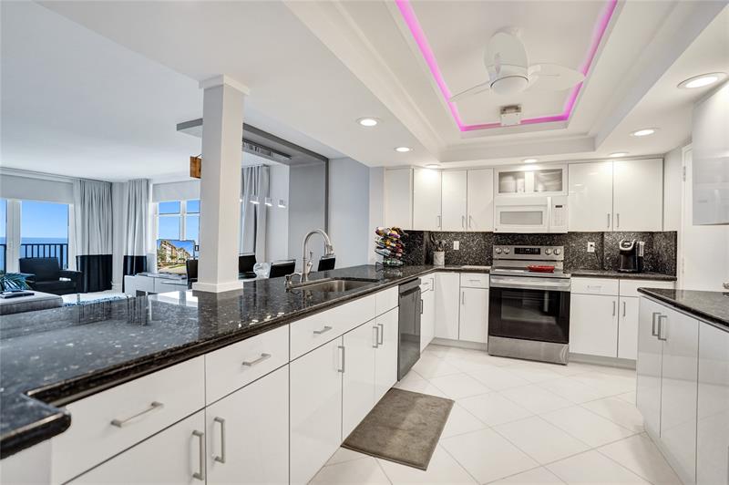 Hillsboro Beach, Florida, 33062, United States, 2 Bedrooms Bedrooms, ,2 BathroomsBathrooms,Residential,For Sale,1991245