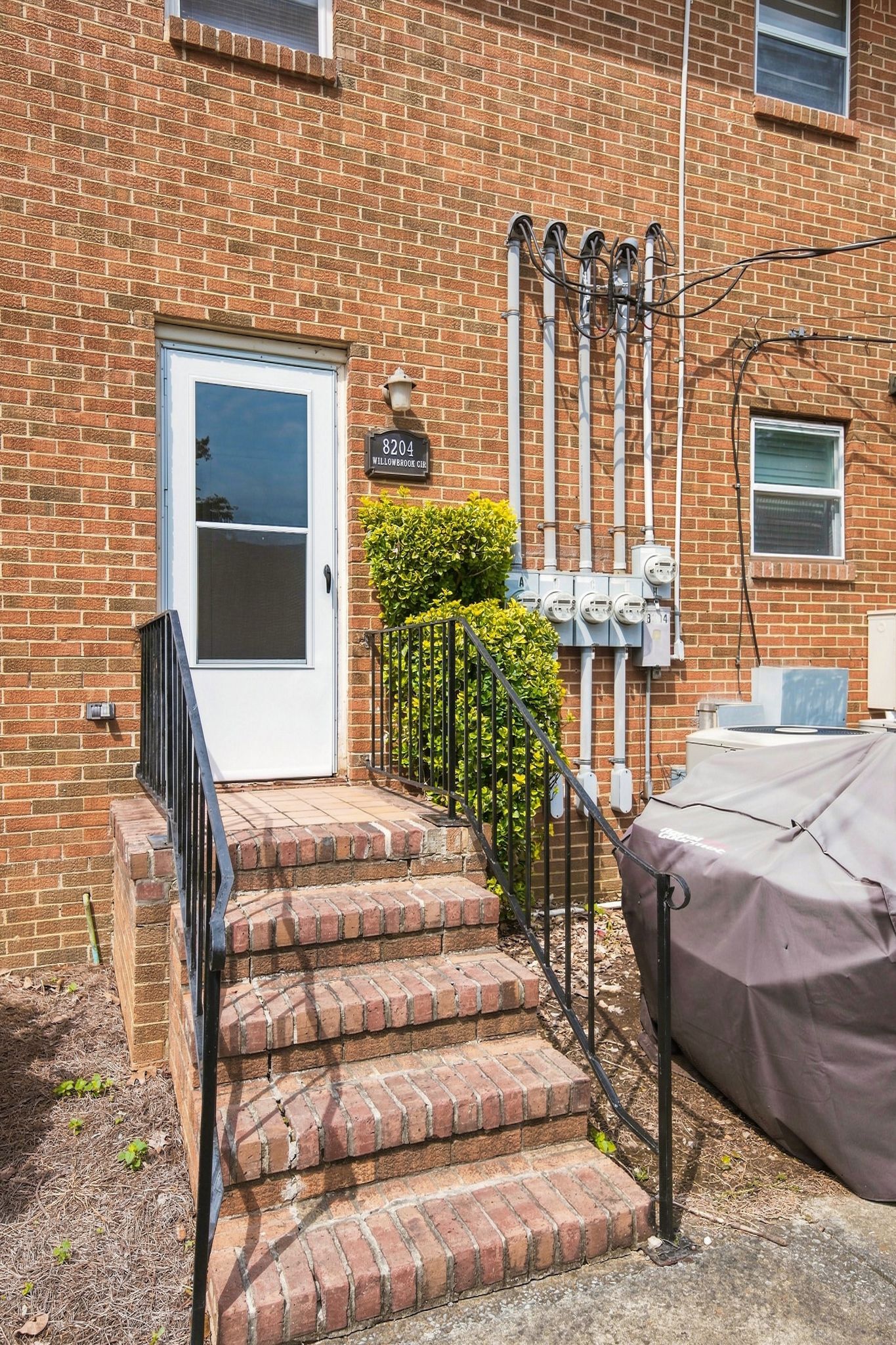  8204 Willowbrook Circle SE - 物件實景