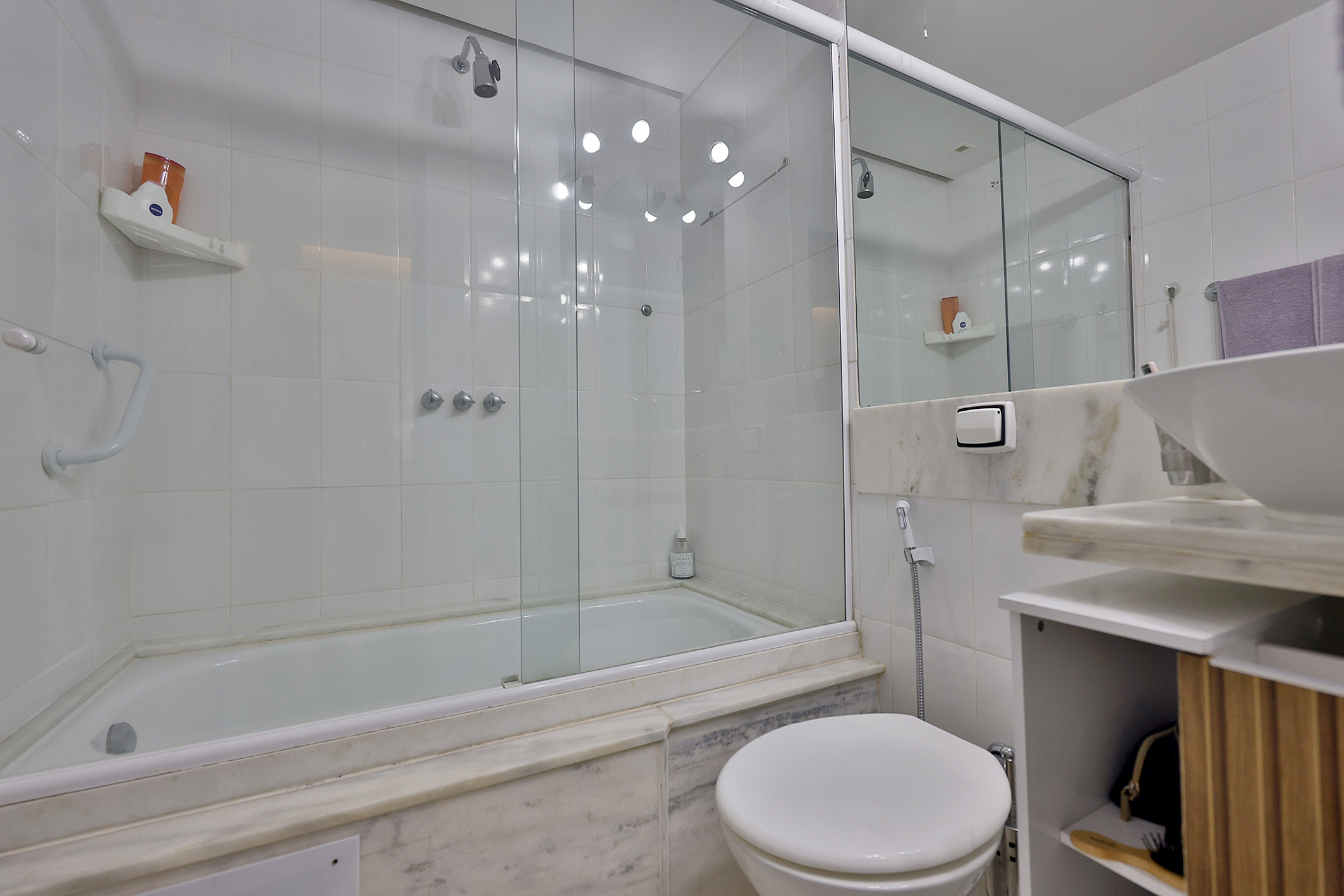  Renovated apartment in prime location with integrated layout - 物件實景