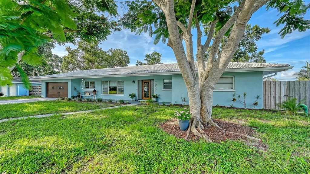Sarasota, Florida, 34239, United States, 3 Bedrooms Bedrooms, ,2 BathroomsBathrooms,Residential,For Sale,1785802