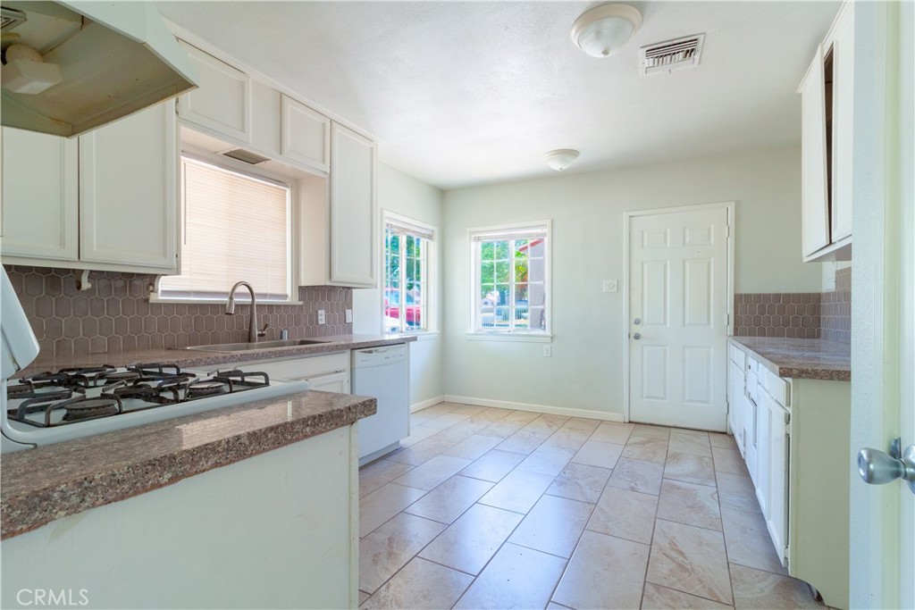 Lancaster, California, 93534, United States, ,Residential,For Sale,1904351