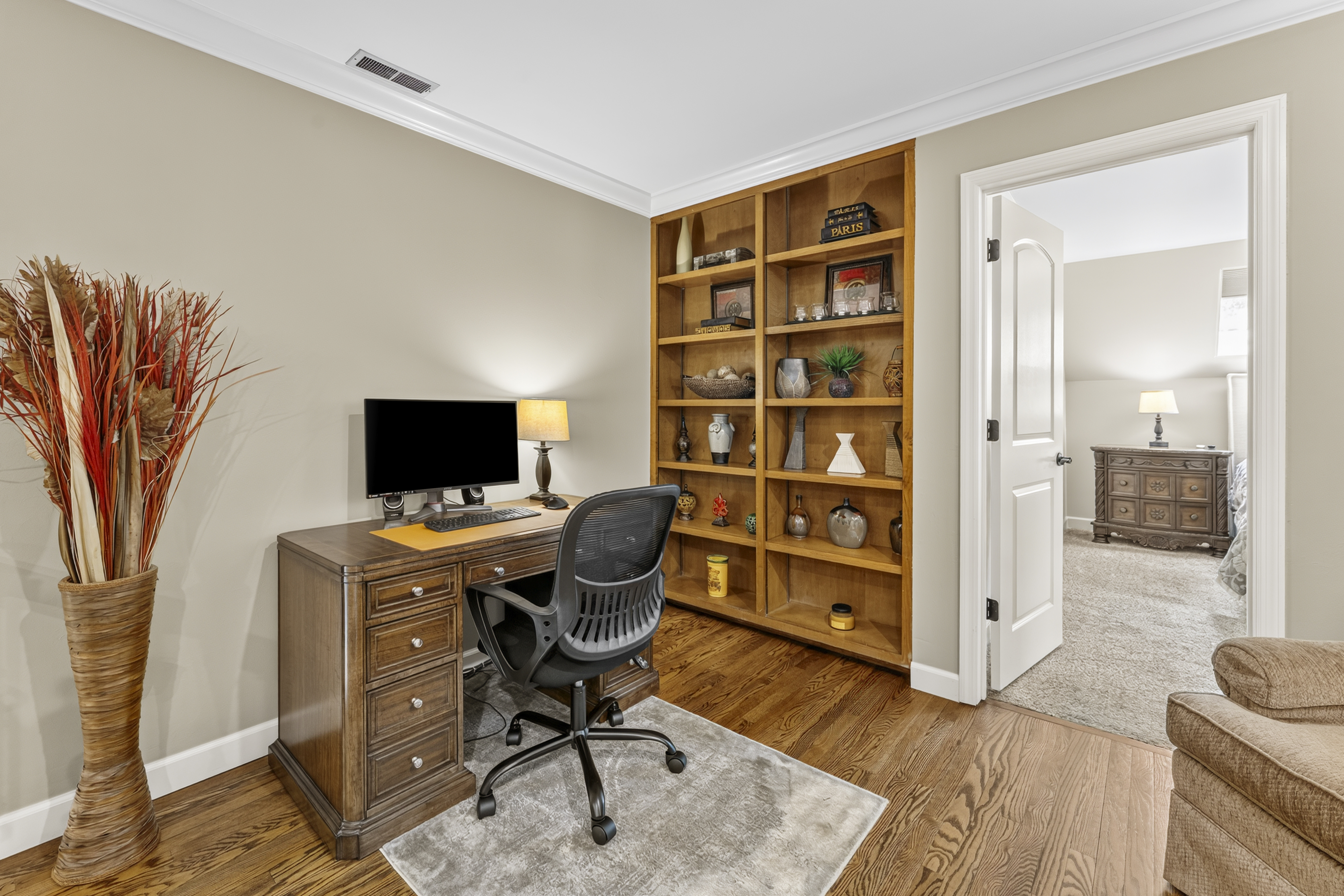  Exquisitely Renovated Home in the heart of Town & Country - 物件實景