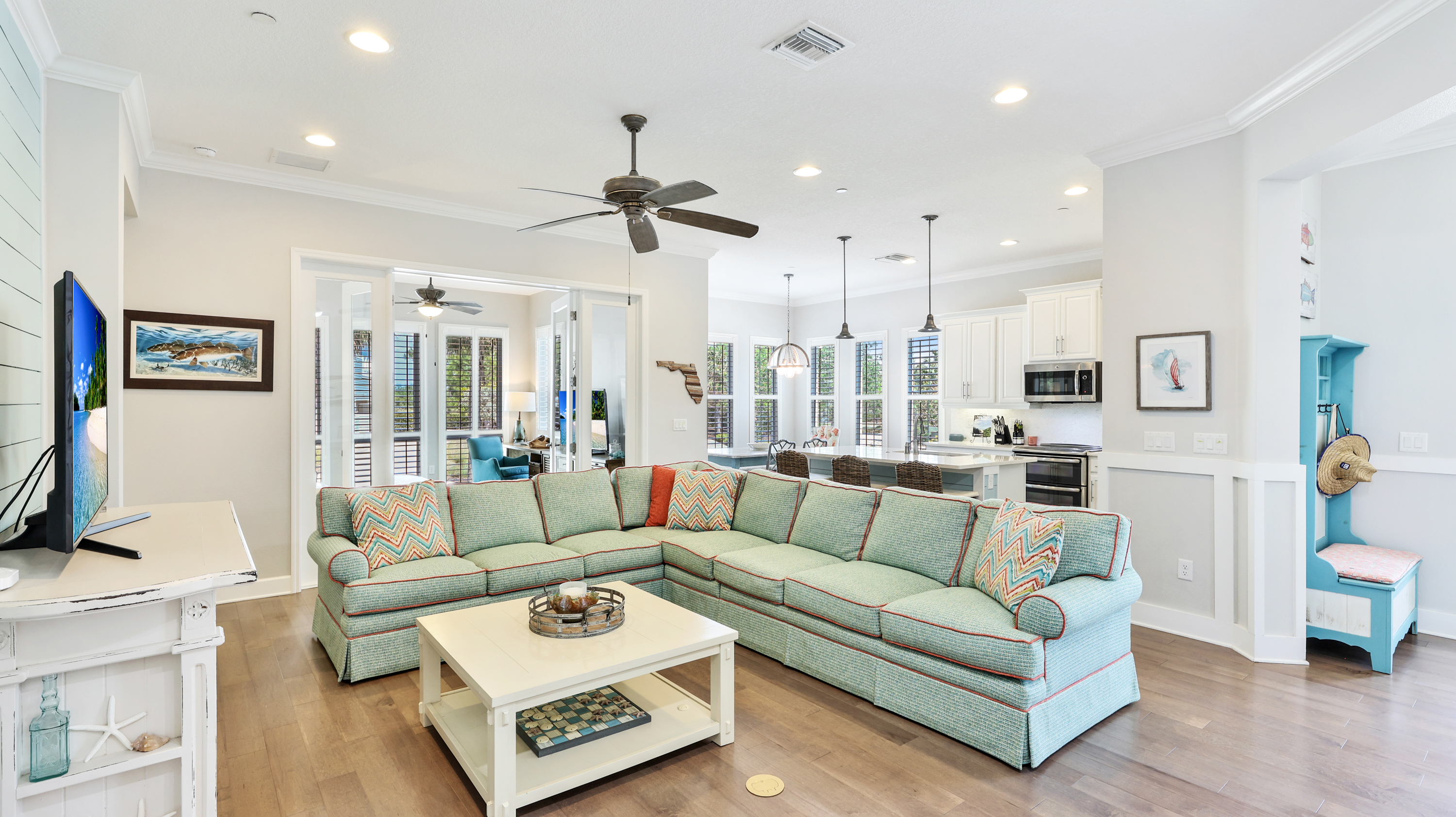 Bradenton, Florida, 34209, United States, 4 Bedrooms Bedrooms, ,3 BathroomsBathrooms,Residential,For Sale,1982115