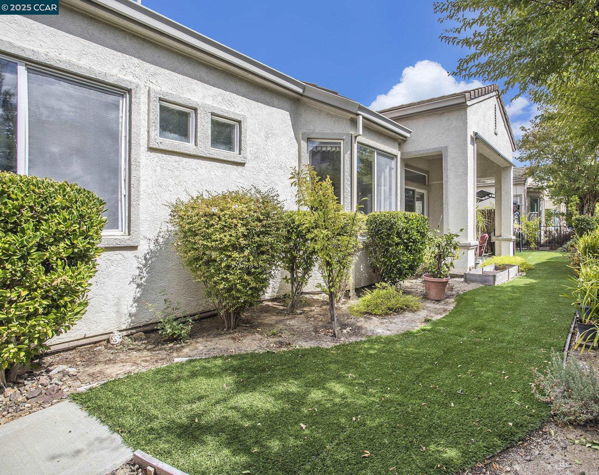 Brentwood, California, 94513, United States, 2 Bedrooms Bedrooms, ,2 BathroomsBathrooms,Residential,For Sale,1950849
