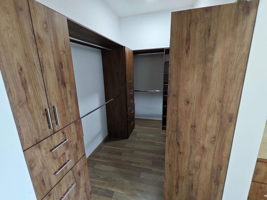 Circuito Primavera, Torreón, Coahuila de Zaragoza, 27018, Mexico, 3 Bedrooms Bedrooms, ,3 BathroomsBathrooms,Residential,For Sale,Circuito Primavera,1620692