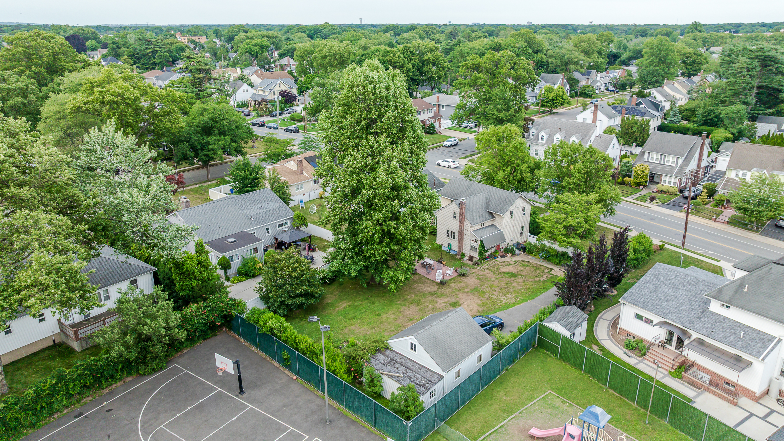  49 Hempstead Avenue, Malverne, NY, 11565 - 物件實景