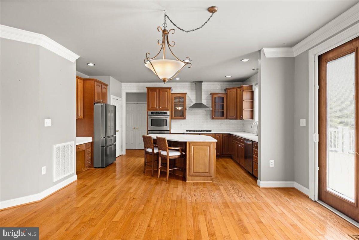 Winchester, Virginia, 22601, United States, 4 Bedrooms Bedrooms, ,5 BathroomsBathrooms,Residential,For Sale,1874493